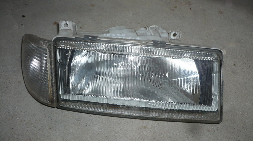 Far Faruri Stanga Si Dreapta Skoda Fabia I originale Hella