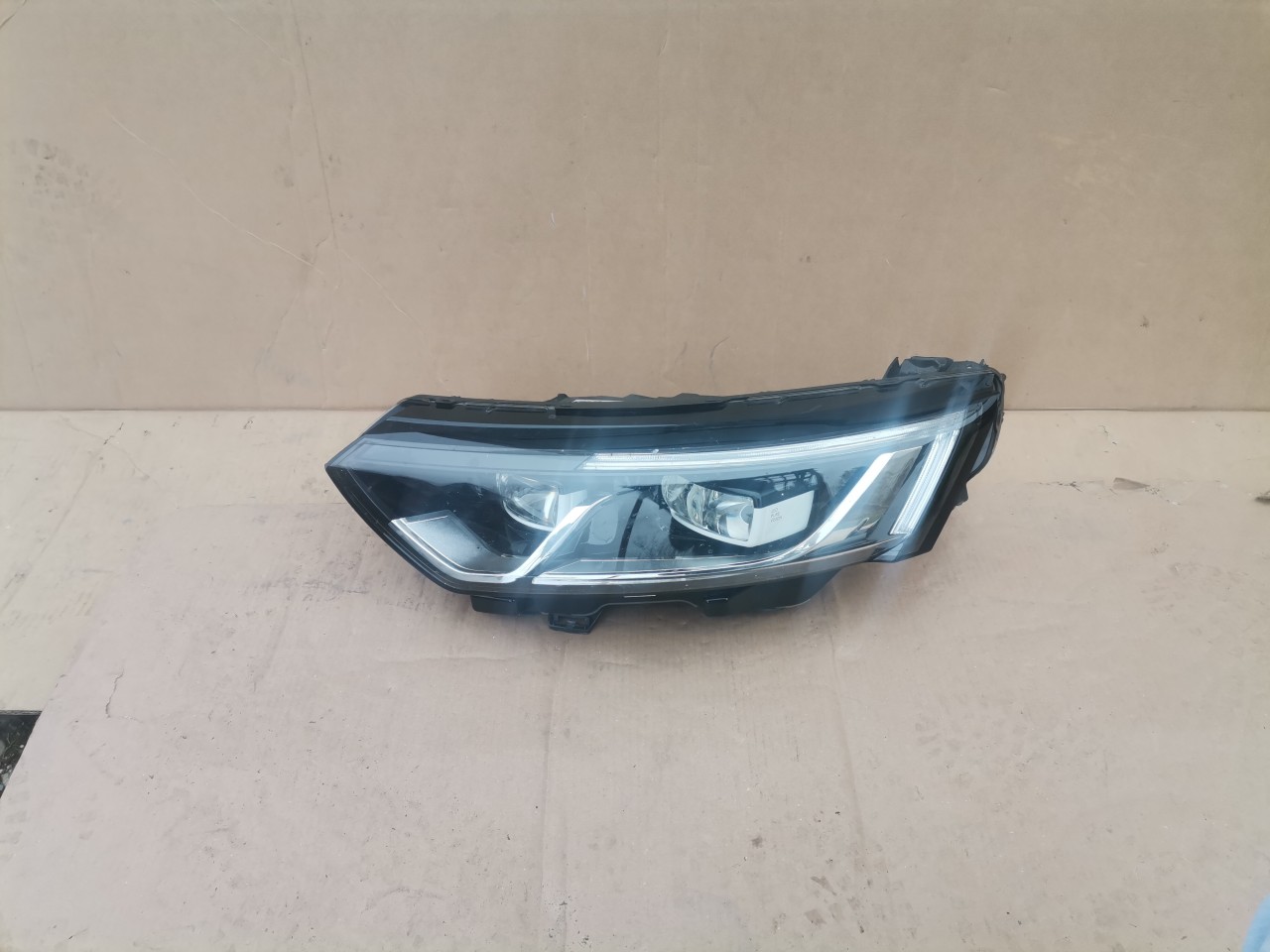 Far led Renault Koleos (2016-2020) cod 260604608R