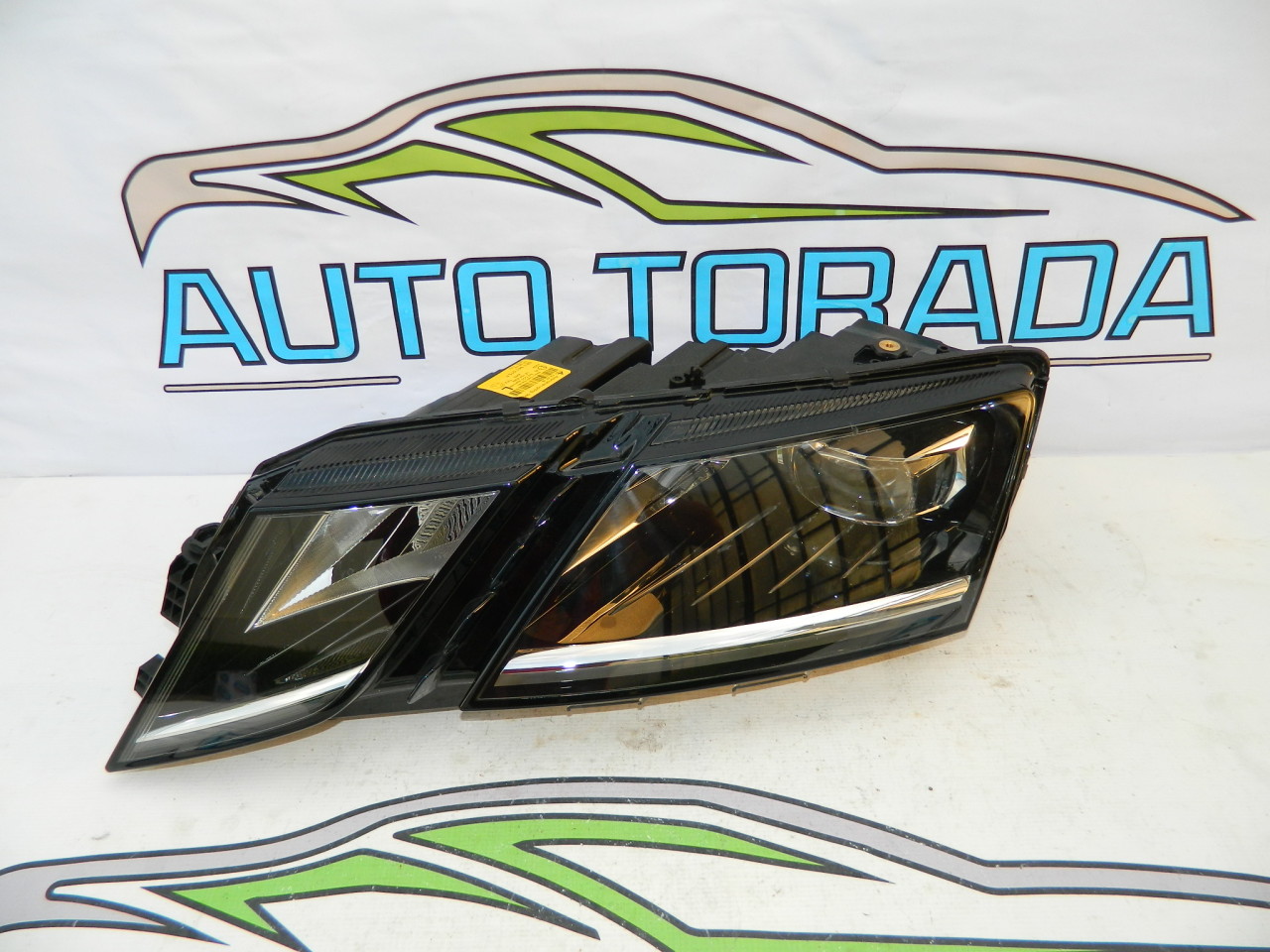 Far LED stanga Skoda Octavia 3 Facelift 2016-2020 cod 5E1941015D
