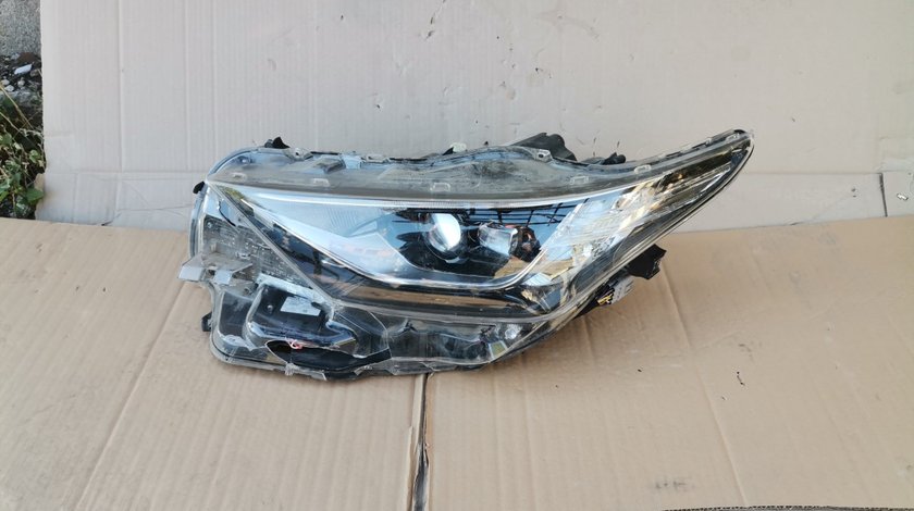 Far led stanga Toyota Auris E18 (2015-2019) cod 81150-02K60 / 90070906 pentru piese