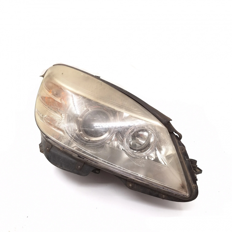 Far Mercedes-Benz C-Class (W204) 2007-2014 Dreapta A2048203261, 0301234672 Al
