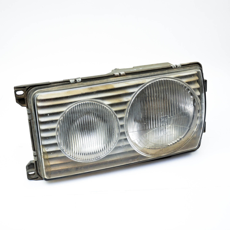 Far Mercedes-Benz Limuzina (W123) 1976-1985 200 D Motorina Stanga 1305235039, 1305235039-L, 1305235039L