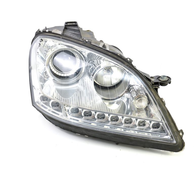 Far Mercedes-Benz Ml / M-Class (W164) 2005-2011 Ml 320 Cdi 4-Matic (164.122) Om 642.940 Motorina Xenon Dreapta Volan Pe Stanga Lhd A1648205461, A 164 820 54 61, 1648205461, 164 820 54 61 Hella