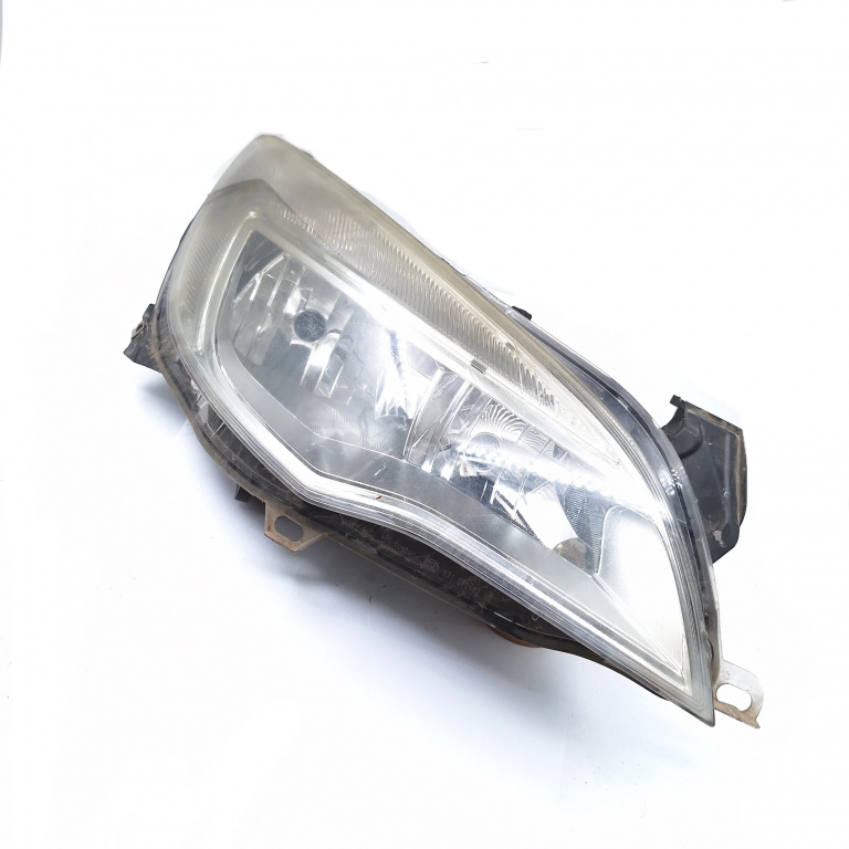 Far Opel Astra J 2009-2015 1.7 Cdti A 17 Dtj Motorina Dreapta 13253647, 13253647Rh, 1Eg01001102 Hella
