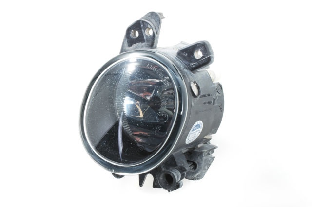 Far proiector stanga Mercedes ML W164 05-11