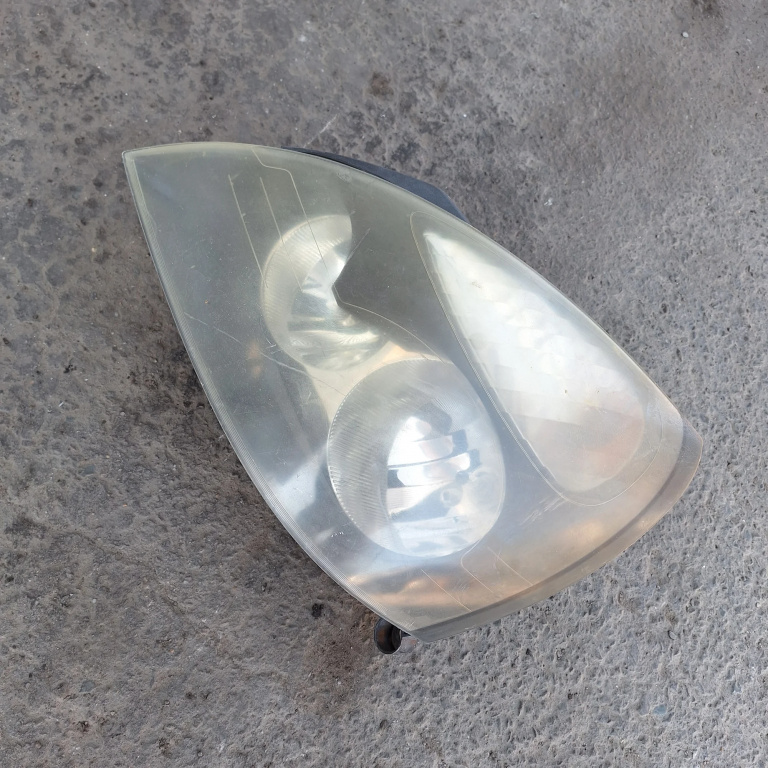 Far Renault Clio 2 / Symbol 1 1998-2008 Stanga 8200228791, 10020999, E49848, Hchra1A, 00000201 Mako