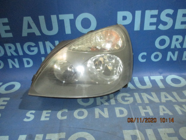 Far Renault Clio 2004