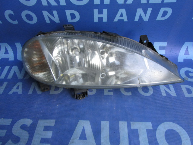 Far Renault Megane (ureche rupta)