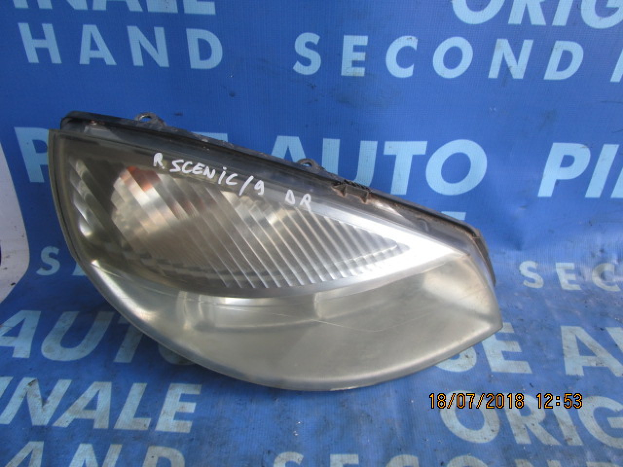 Far Renault Scenic 2003