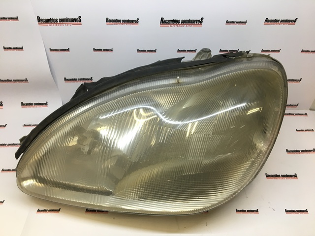 FAR + semnalizare BOSCH MERCEDES-BENZ W220 A 220 820 01 61 / A2208200161 / 0301153001A 220 820 01 61 / A2208200161 / 0301153001