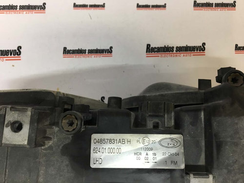 FAR + semnalizare CHRYSLER GRAND VOYAGER 04857831AB / 624010000004857831AB / 6240100000