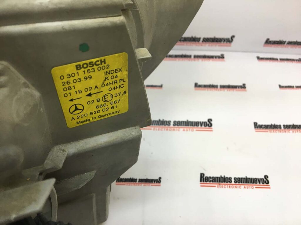 FAR + semnalizare MERCEDES-BENZ Class S SEDAN -W220- A2208200261 / 0301153002A2208200261 / 0301153002