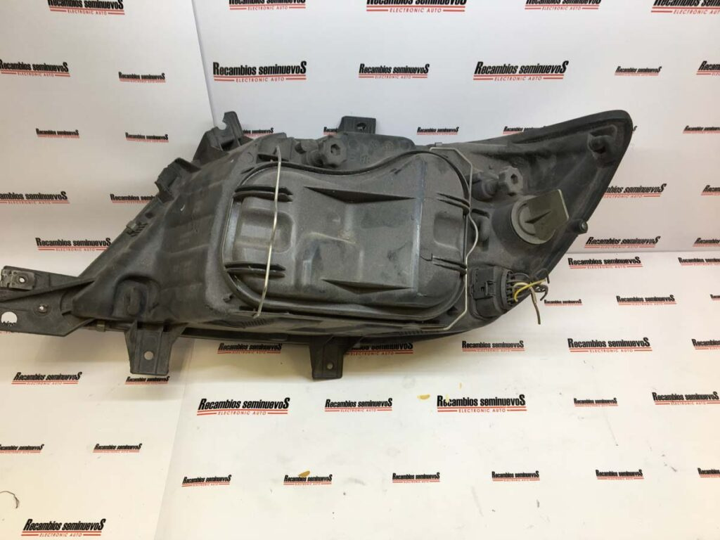 FAR + semnalizare MERCEDES-BENZ SPRINTER 4401131R4401131R