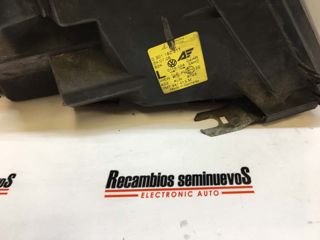 FAR + semnalizare SEAT ALHAMBRA -710- 0301182211 / 7M7941015M0301182211 / 7M7941015M