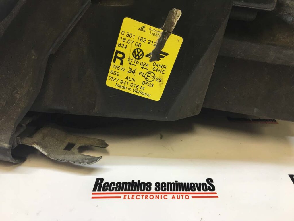 FAR + semnalizare SEAT ALHAMBRA -710- 0301182212 / 7M7941016M0301182212 / 7M7941016M