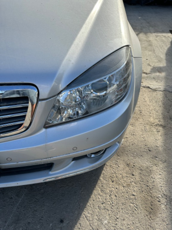 Far stânga de Europa Mercedes c class w204 non Facelift fără xenon
