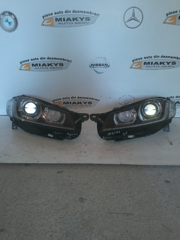 Far stânga și dreapta JAGUAR XF X260 GX63-13W029-EF 00196242-09 / 00196243-09