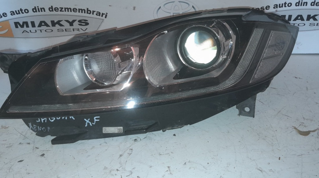 Far stânga și dreapta JAGUAR XF X260 GX63-13W029-EF 00196242-09 / 00196243-09