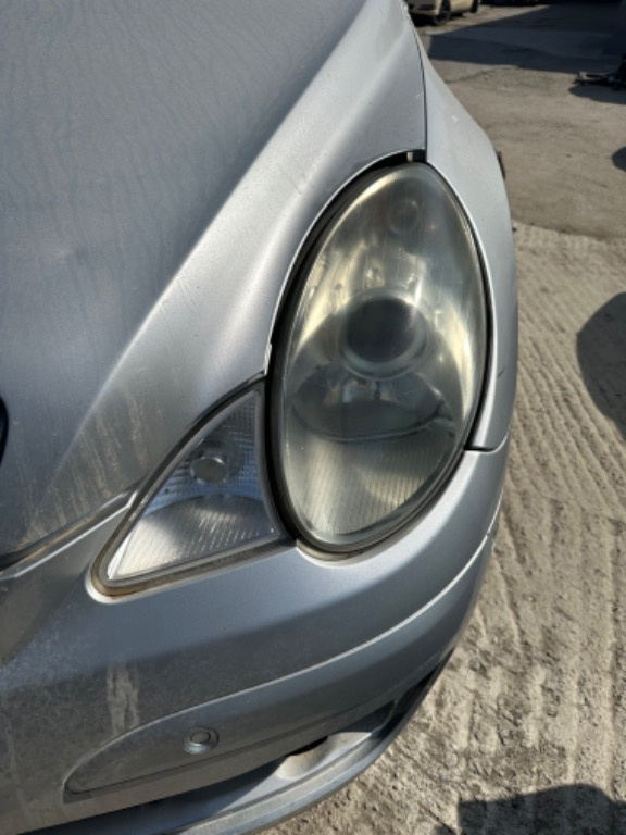 Far stânga Mercedes e class w251 fără xenon
