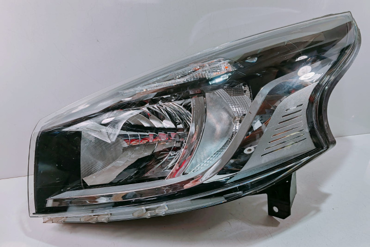 Far Stanga 1EE01141001 / 260607934R  Renault Trafic 3 [2014 - 2020]