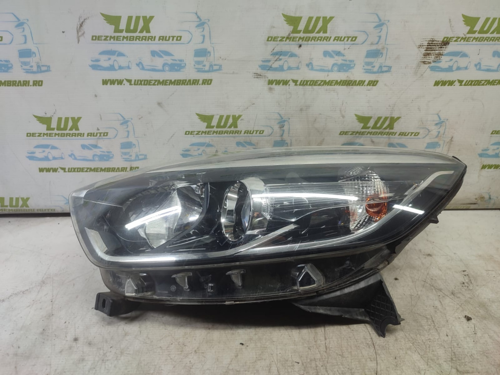 Far stanga 260603859R Renault Captur [facelift] [2017 - 2019] 0.9 TCE H4B408