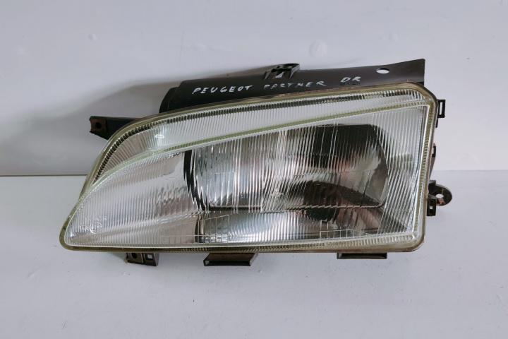 Far stanga 67722995 Citroen Berlingo [1996 - 2002]