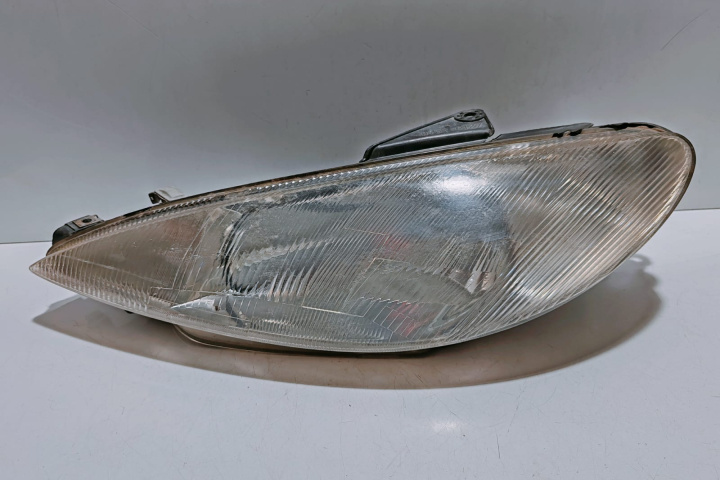 Far Stanga 9640559580 / 89005132 Peugeot 206 [1998 - 2003]