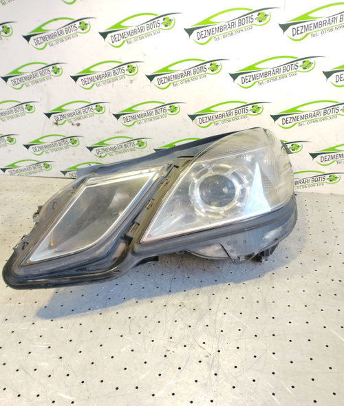 Far stanga A 212 820 8161 / A2128208161 Mercedes-Benz E-Class W212 [2009 - 2013] Sedan