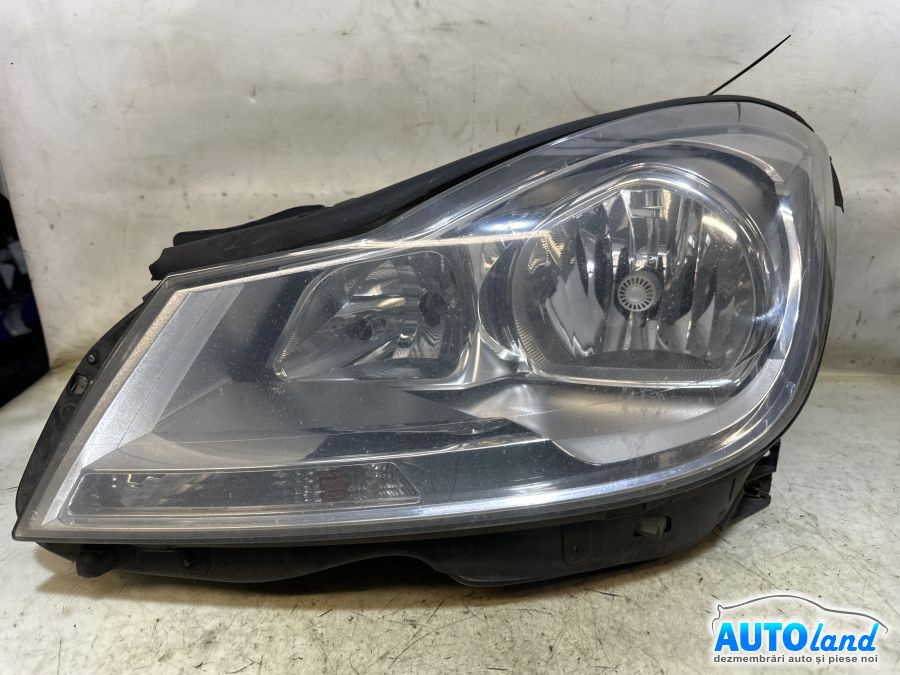 Far Stanga A20482051 Mercedes-Benz C-CLASS W204 2007