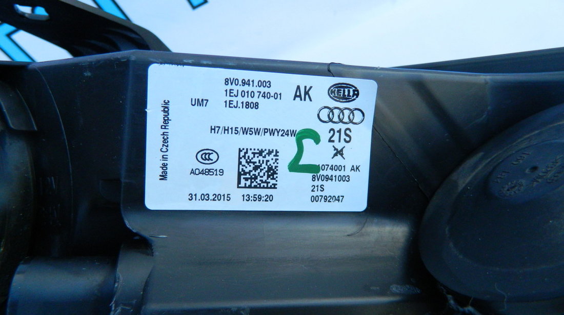 Far stanga Audi A3 8V model 2013-2016 cod 8V0941003