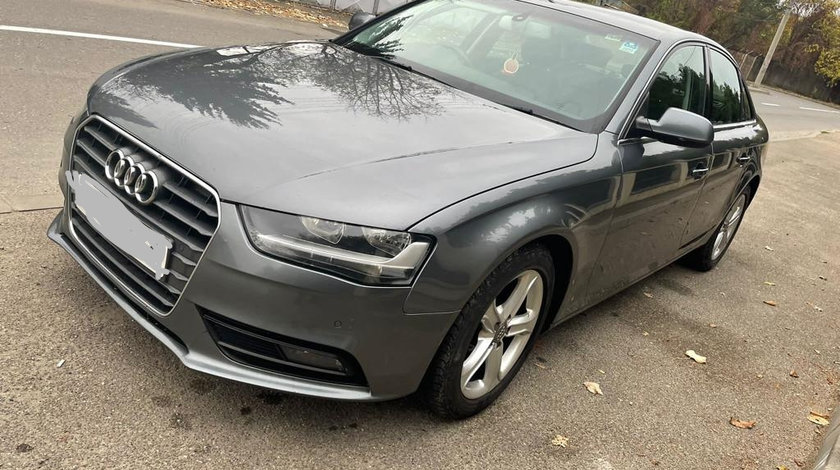 Far stanga Audi A4 B8 2.0 tdi facelift