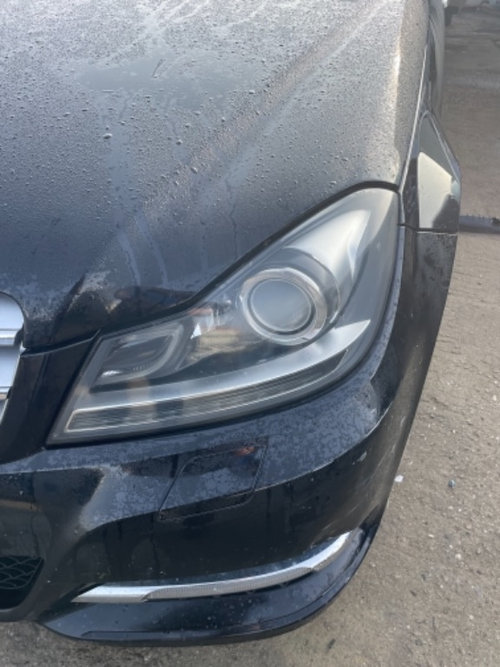 Far stanga bi-xenon adaptiv Mercedes c class w204
