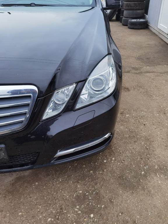 Far stanga bixenon adaptiv Mercedes E220 cdi w212