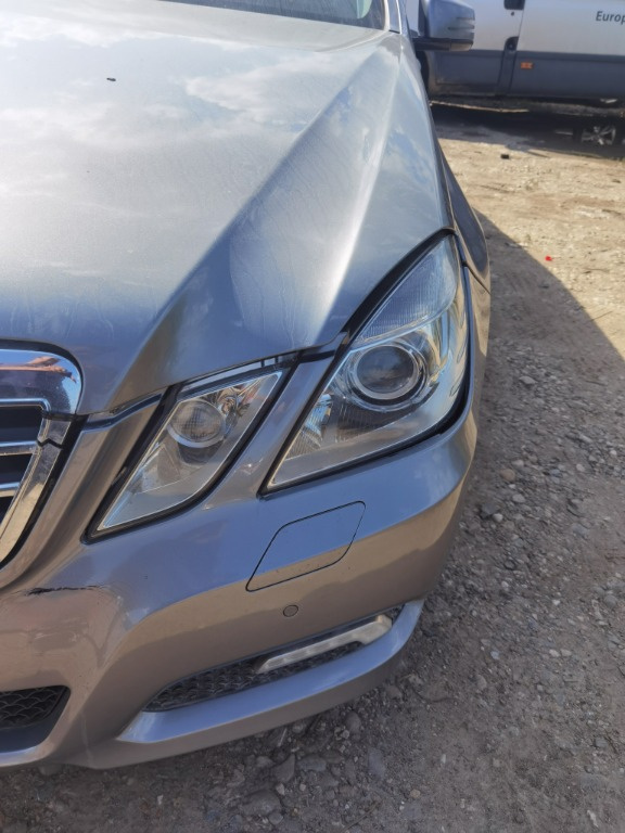 Far stanga bixenon adaptiv Mercedes E220 cdi w212 an 2009