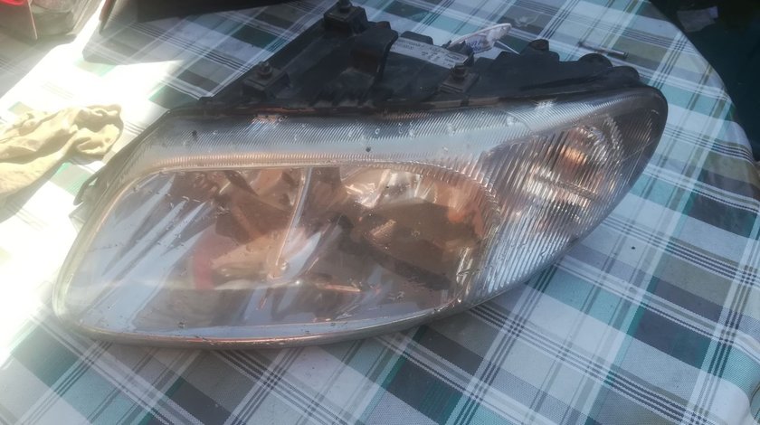 far stanga Chrysler voyager, 00-04, 200304857703abf , nr 246
