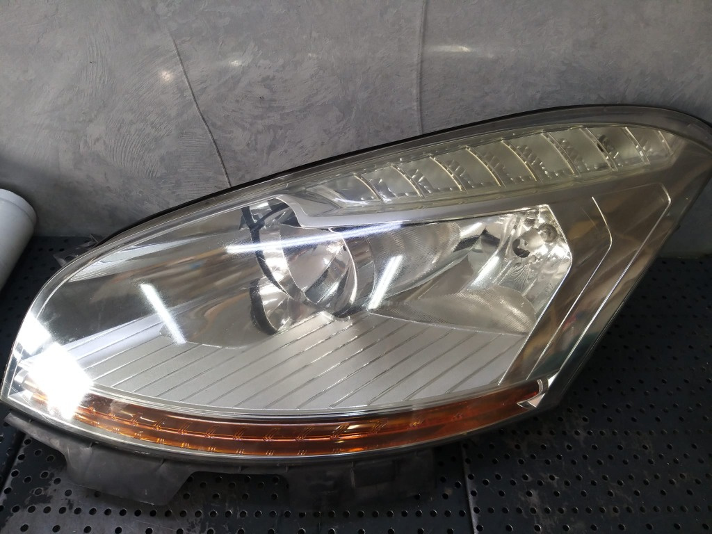 Far stanga citroen c4 picasso 1 16298100