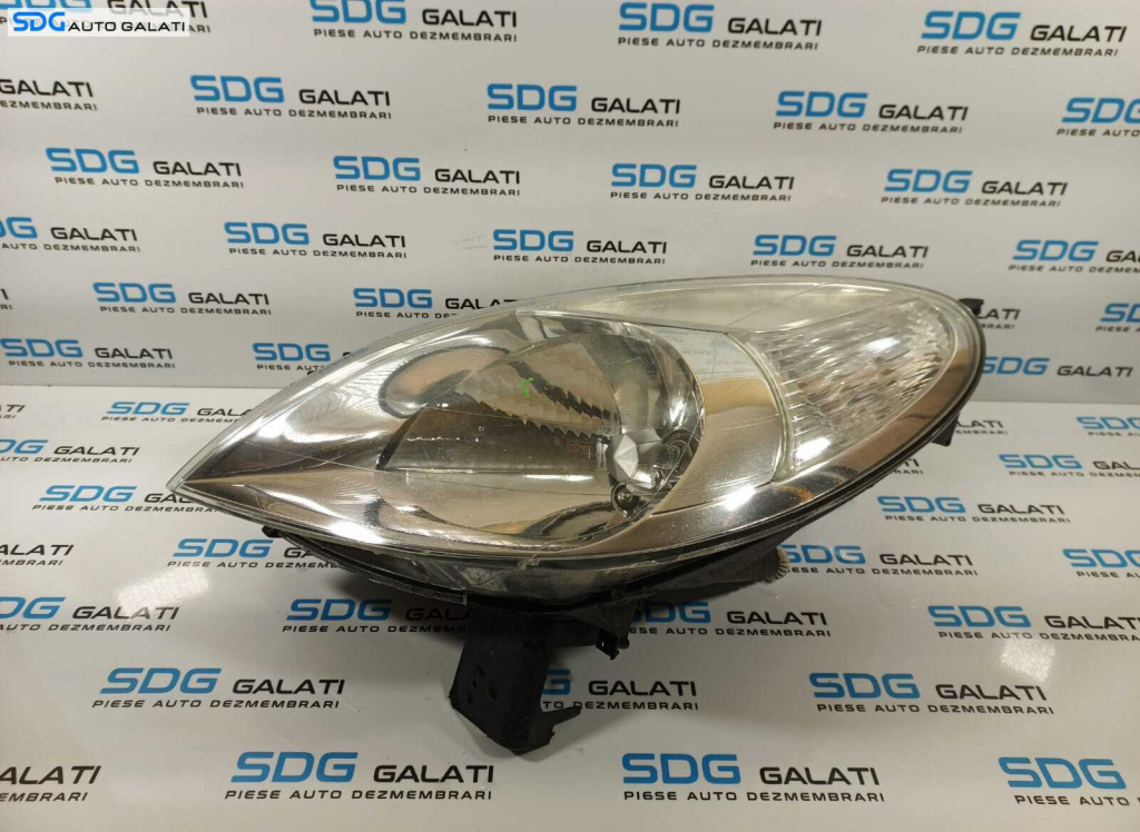 Far Stanga Citroen Xsara Picasso 2005 - 2010 Cod 9649981880 89310190 [L2136]