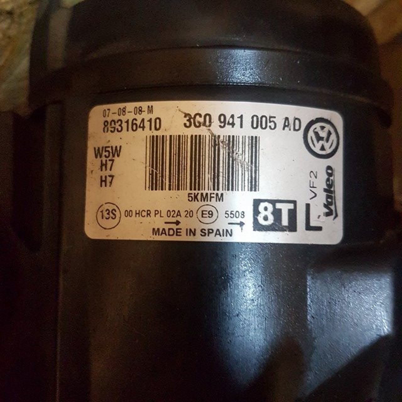Far stanga cod 3c0941005ad vw passat b6 2005-2011