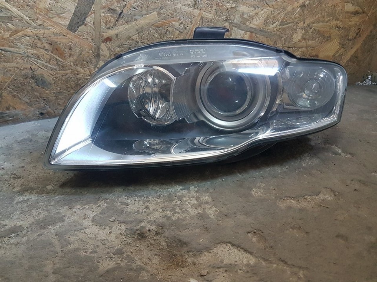 Far stanga complet bi-xenon 8e0941003bm audi a4 b7