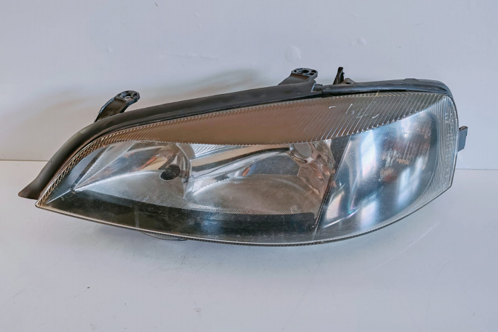 Far Stanga Cu clema rupta 1LG00764051 Opel Astra G [1998 - 2009]