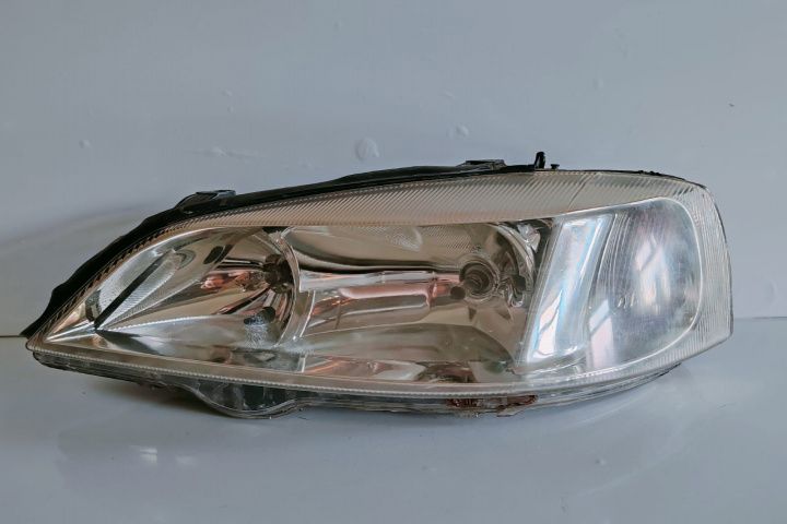 Far stanga Cu clema rupta 205488B Opel Astra G [1998 - 2009]