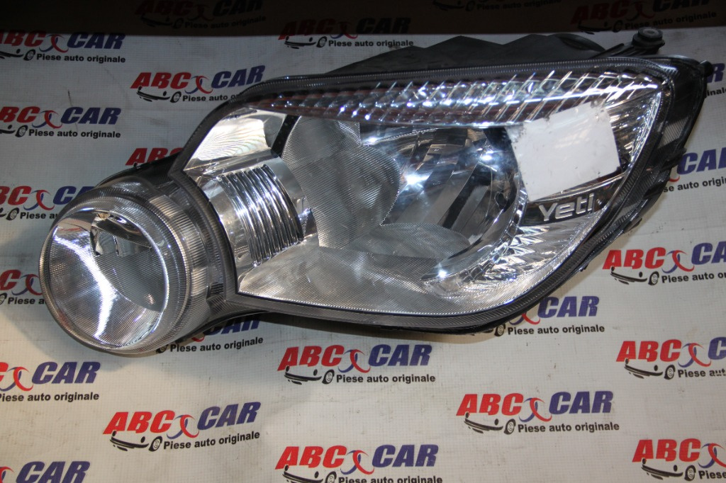 Far stanga (cu defect) Skoda Yeti 5L 2009-2013