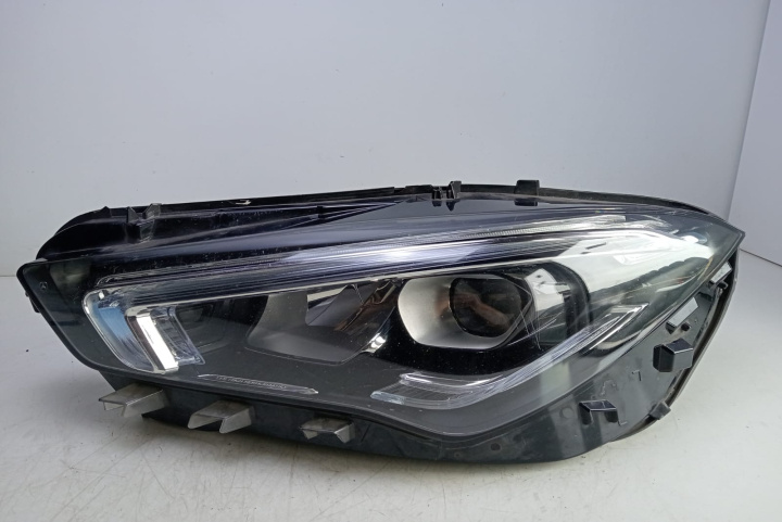 Far stanga cu defectiune A1189062500 Mercedes-Benz CLA-Class C118 [2019 - 2022]
