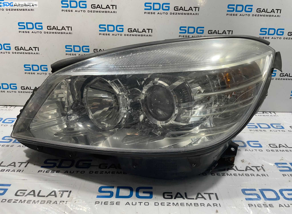 Far Stanga cu Lupa FARA Xenon Mercedes Clasa C Class W204 NFL Non Facelift 2007 - 2010 Cod A2048208561 030123460300 [L4736]