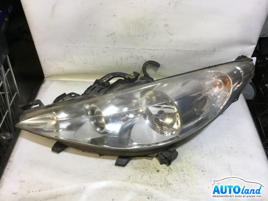Far Stanga Cu Lupa Peugeot 207 2006