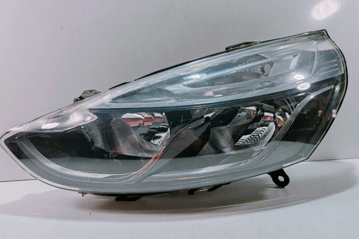 Far Stanga cu o clema lipsa 260808367R Renault Clio 4 [2012 - 2020]