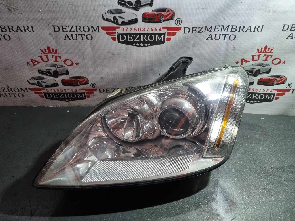 Far stanga cu Xenon 3M51-13006-EH Ford C-Max