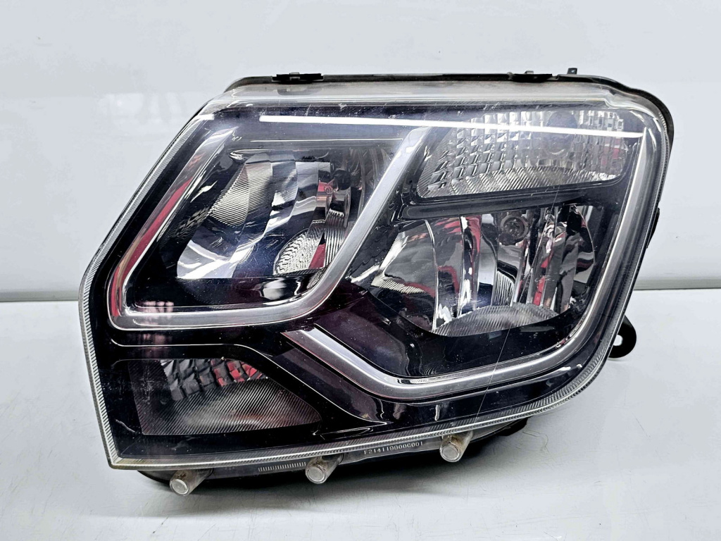 Far stanga Dacia Duster (PH2, H79) [Fabr 2013-2017] 260609911R