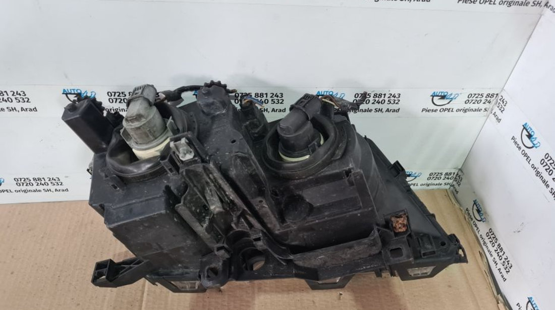 Far Stanga dreapta BMW Seria 3 E46 Cod 0301177601