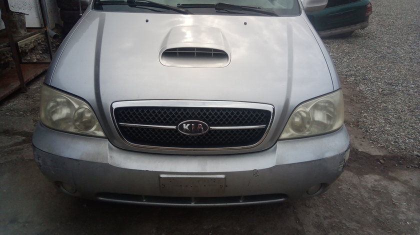 Far Stanga / Dreapta Kia Carnival 2005